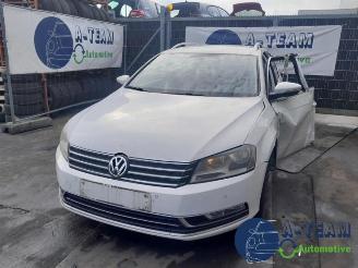 Vrakbiler auto Volkswagen Passat Passat Variant (365), Combi, 2010 / 2015 1.4 TSI 16V 2011/11