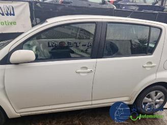 Daihatsu Sirion Sirion 2 (M3), Hatchback, 2005 1.0 12V DVVT picture 5
