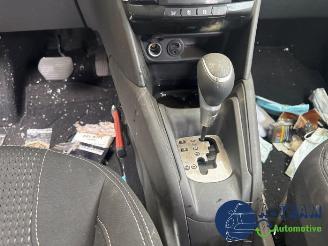 Peugeot 208 208 I (CA/CC/CK/CL), Hatchback, 2012 / 2019 1.2 12V e-THP PureTech 110 picture 19