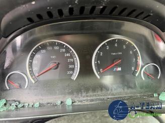 BMW M5 M5 (F10), Sedan, 2011 / 2016 4.4 V8 32V TwinPower Turbo picture 28