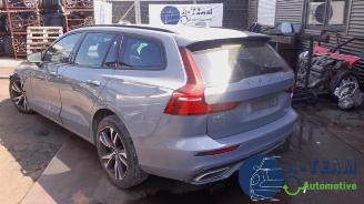 Dezmembrări autoturisme Volvo V-60 V60 II (ZW), Combi, 2018 2.0 B4 16V Mild Hybrid Geartronic 2022/8