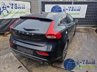 Purkuautot passenger cars Volvo V-40 V40 (MV), Hatchback 5-drs, 2012 / 2019 1.6 D2 2013/10