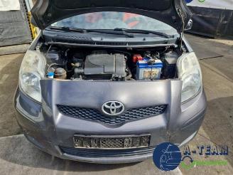 Toyota Yaris Yaris II (P9), Hatchback, 2005 / 2014 1.0 12V VVT-i picture 5