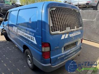 Toyota Hi-Ace  picture 6