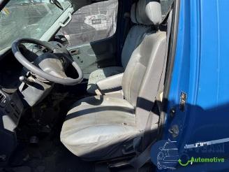 Toyota Hi-Ace  picture 11