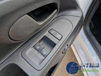 Volkswagen Up! Up! (121), Hatchback, 2011 1.0 12V 60 picture 32