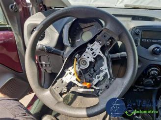 Peugeot 108 108, Hatchback, 2014 1.0 12V VVT-i picture 22