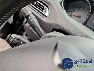 Peugeot 308 308 SW (L4/L9/LC/LJ/LR), Combi 5-drs, 2014 / 2021 1.6 BlueHDi 120 picture 28