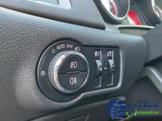 Opel Astra Astra J (PC6/PD6/PE6/PF6), Hatchback 5-drs, 2009 / 2015 1.4 Turbo 16V picture 30