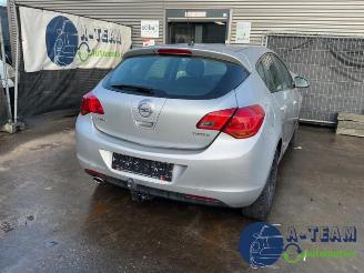 rozbiórka samochody osobowe Opel Astra Astra J (PC6/PD6/PE6/PF6), Hatchback 5-drs, 2009 / 2015 1.4 Turbo 16V 2011/2