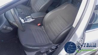 Renault Laguna Laguna III (BT), Hatchback 5-drs, 2007 / 2015 2.0 16V Hi-Flex picture 20