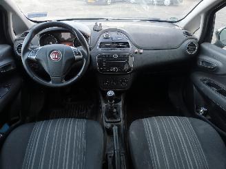 Fiat Punto Punto Evo (199) Hatchback 1.2 Euro 5 (169.A.4000(Euro 5)) [51kW]  (10-=
2009/02-2012) picture 15