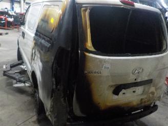 Hyundai H-300 H-300 Van 2.5 CRDi (D4CB) [85kW]  (01-2009/...) picture 4