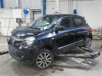 Coche siniestrado Renault Twingo Twingo III (AH) Hatchback 5-drs 1.0 SCe 70 12V (H4D-400(H4D-A4)) [52kW=
]  (09-2014/...) 2016