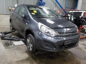 Kia Rio Rio III (UB) Hatchback 1.2 CVVT 16V (G4LA5) [63kW]  (09-2011/12-2017) picture 2