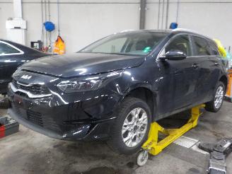 Purkuautot passenger cars Kia Cee d Ceed Sportswagon (CDF) Combi 5-drs 1.5 T-GDI 16V (G4LH) [118kW]  (01-2=
021/...) 2023