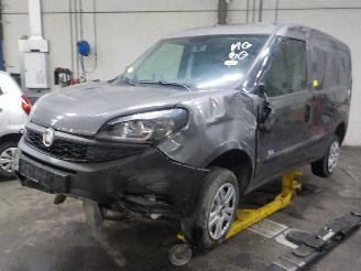 Uttjänta bilar auto Fiat Doblo Doblo Cargo (263) Van 1.6 D Multijet (263.A.8000) [77kW]  (02-2010/07-=
2022) 2019