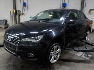 Audi A1 A1 (8X1/8XK) Hatchback 3-drs 1.6 TDI 16V (CAYB) [66kW]  (03-2011/04-20=
15) picture 1