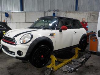 disassembly passenger cars Mini Mini Mini (R56) Hatchback 1.6 16V Cooper (N12-B16A) [88kW]  (10-2006/02-201=
2) 2007