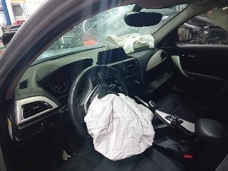 BMW 1-serie 1 serie (F20) Hatchback 5-drs 114i 1.6 16V (N13-B16A) [75kW]  (07-2012=
/02-2015) picture 5