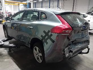 Volvo V-40 V40 (MV) Hatchback 5-drs 2.0 D4 16V (D4204T14) [140kW]  (05-2014/08-20=
19) picture 4