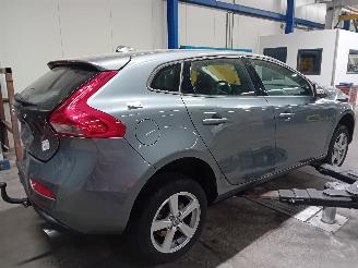 Volvo V-40 V40 (MV) Hatchback 5-drs 2.0 D4 16V (D4204T14) [140kW]  (05-2014/08-20=
19) picture 3