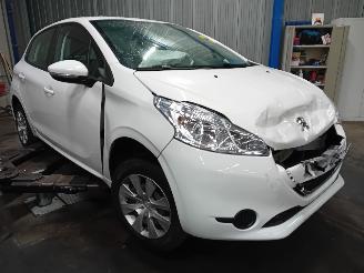 Peugeot 208 208 I (CA/CC/CK/CL) Hatchback 1.2 Vti 12V PureTech 82 (EB2F(HMZ)) [60k=
W]  (03-2012/12-2019) picture 2