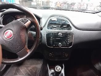 Fiat Punto Punto Evo (199) Hatchback 1.3 JTD Multijet 85 16V (199.B.4000(Euro 5))=
 [62kW]  (10-2009/02-2012) picture 5