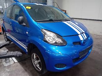 Toyota Aygo Aygo (B10) Hatchback 1.0 12V VVT-i (1KR-FE) [50kW]  (07-2005/05-2014) picture 2