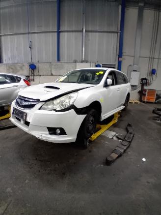 Subaru Legacy Legacy Wagon (BR) Combi 2.0 D 16V (EJ20Z) [110kW]  (09-2009/...) picture 2