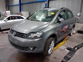 Salvage car Volkswagen Golf Golf Plus (5M1/1KP) MPV 1.4 TSI 122 16V (CAXA(Euro 5)) [90kW]  (06-200=
7/12-2013) 2009