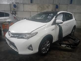disassembly passenger cars Toyota Auris Auris (E18) Hatchback 5-drs 1.8 16V Hybrid (2ZRFXE) [100kW]  (10-2012/=
03-2019) 2014