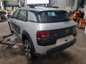 Citroën C4 C4 Cactus (0B/0P) Hatchback 5-drs 1.6 Blue Hdi 100 (DV6FD(BHY)) [73kW]=
  (09-2014/06-2018) picture 4