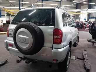 Toyota Rav-4 RAV4 (A2) Terreinwagen 1.8 16V VVT-i 4x2 (1ZZFE) [92kW]  (08-2000/11-2=
005) picture 3
