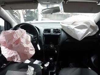 Volkswagen Polo Polo V (6R) Hatchback 1.2 TSI (CBZC(Euro 5)) [66kW]  (05-2011/05-2014)= picture 5