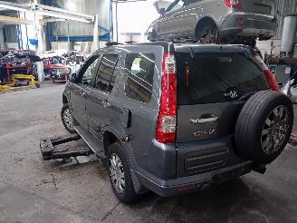 Honda Cr-v CR-V (RD5/6/7/8) SUV 2.0i 16V VTEC (K20A4) [110kW]  (09-2001/03-2007) picture 4