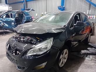 Vrakbiler auto Opel Astra Astra J (PC6/PD6/PE6/PF6) Hatchback 5-drs 1.4 16V ecoFLEX (A14XER(Euro=
 5)) [74kW]  (12-2009/10-2015) 2010/9