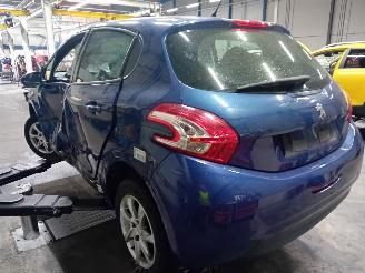 Peugeot 208 208 I (CA/CC/CK/CL) Hatchback 1.4 16V (EP3C(8FP)) [70kW]  (03-2012/12-=
2019) picture 4