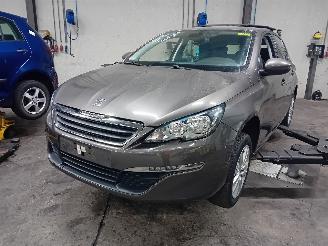 Démontage voiture Peugeot 308 308 (L3/L8/LB/LH/LP) Hatchback 5-drs 1.2 12V VTi PureTech 82 (EB2F(HMZ=
)) [60kW]  (09-2013/06-2021) 2015