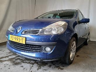 damaged passenger cars Renault Clio Clio III Estate/Grandtour (KR) Combi 1.2 16V TCE 100 (D4F-784(D4F-H7))=
 [74kW]  (11-2007/12-2012) 2008/3