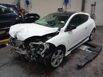 Salvage car Renault Mégane Megane III Coupe (DZ) Hatchback 3-drs 2.0 16V TCe 180 (F4R-870(F4R-L8)=
) [132kW]  (11-2008/08-2015) 2010