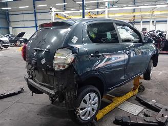 Peugeot 108 108 Hatchback 1.0 12V (1KRFE(CFB)) [51kW]  (05-2014/...) picture 3