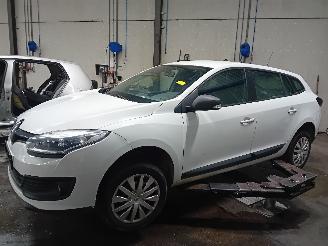 rozbiórka samochody osobowe Renault Mégane Megane III Grandtour (KZ) Combi 5-drs 1.5 dCi 110 (K9K-J836) [81kW]  (=
02-2009/04-2016) 2014