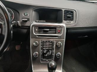 Volvo V-60 V60 I (FW/GW) Combi 1.6 T3 16V (B4164T3(Euro 5)) [110kW]  (09-2010/12-=
2015) picture 18