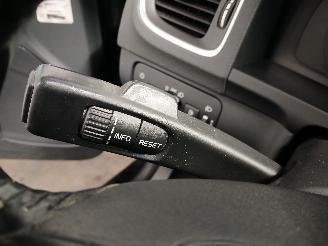 Volvo V-60 V60 I (FW/GW) Combi 1.6 T3 16V (B4164T3(Euro 5)) [110kW]  (09-2010/12-=
2015) picture 15