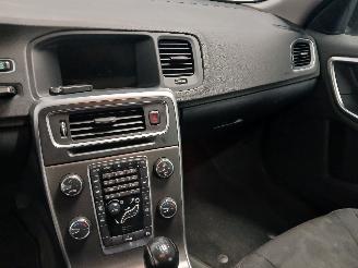 Volvo V-60 V60 I (FW/GW) Combi 1.6 T3 16V (B4164T3(Euro 5)) [110kW]  (09-2010/12-=
2015) picture 17