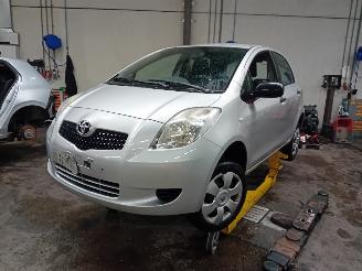 Autoverwertung Toyota Yaris Yaris II (P9) Hatchback 1.3 16V VVT-i (2SZFE) [64kW]  (08-2005/11-2010=
) 2008