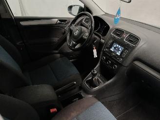 Volkswagen Golf Golf VI (5K1) Hatchback 1.6 TDI 16V (CAYC(Euro 5)) [77kW]  (02-2009/11=
-2012) picture 9