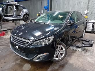 Vrakbiler auto Peugeot 308 308 (L3/L8/LB/LH/LP) Hatchback 5-drs 2.0 BlueHDi 150 16V (DW10FD(AHX))=
 [110kW]  (11-2013/12-2021) 2014