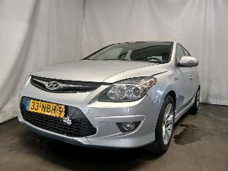 Schadeauto Hyundai I-30 i30 (FD) Hatchback 1.6 CVVT 16V (G4FC-G) [93kW]  (02-2008/11-2011) 2010/8